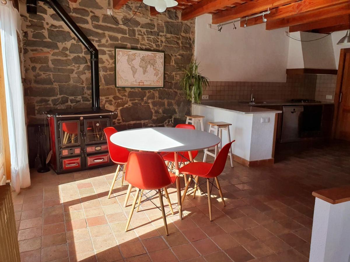 Auro Blanc- Allotjament Turistic Santa María de Corcó Екстериор снимка